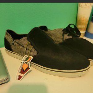 DVS Men's Ragtop Black and Grey Canvas Shoes